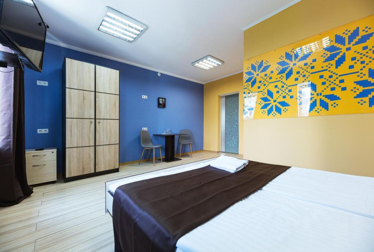 Guest House "Golden Gate 911 " Kiev Eksteriør billede