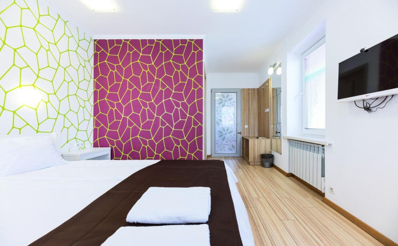 Guest House "Golden Gate 911 " Kiev Eksteriør billede