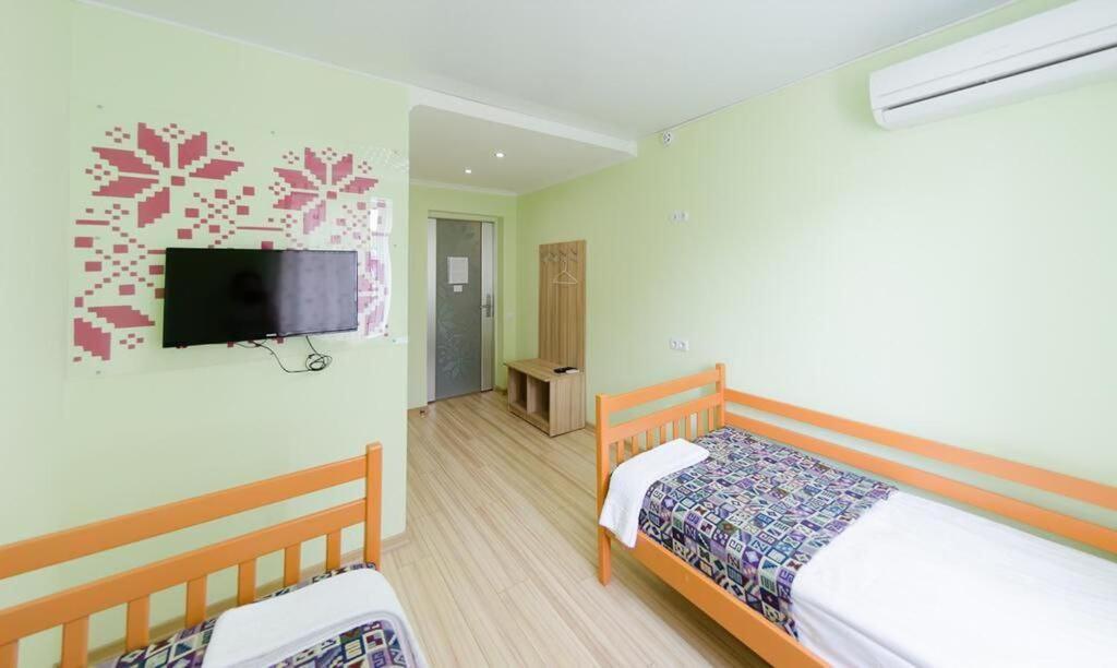 Guest House "Golden Gate 911 " Kiev Eksteriør billede