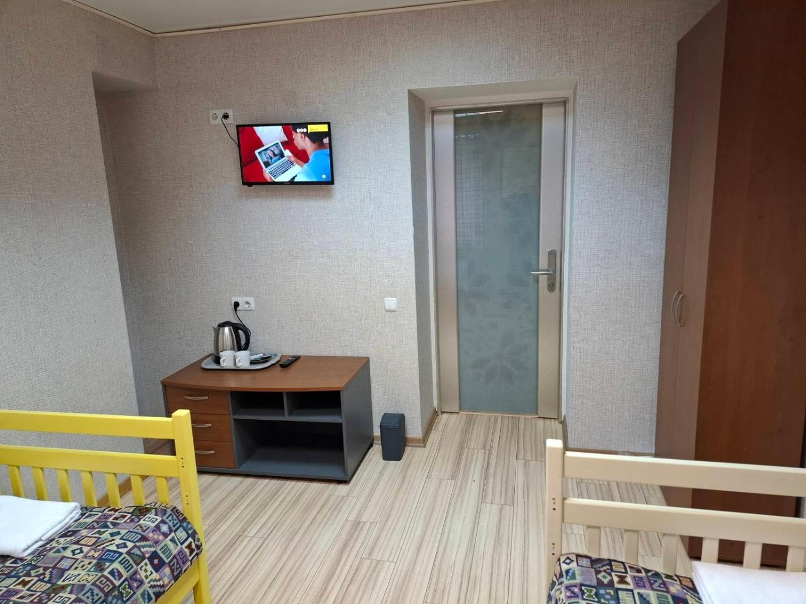 Guest House "Golden Gate 911 " Kiev Eksteriør billede
